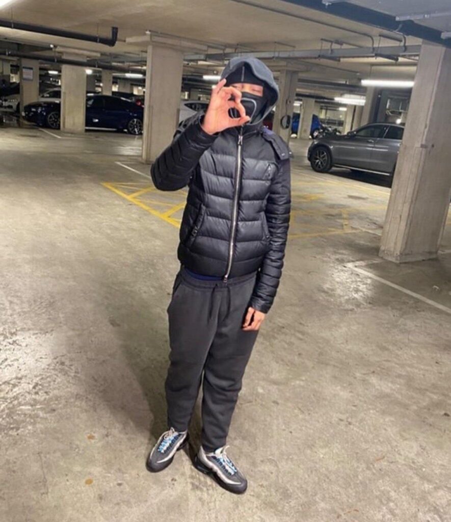 Photo: Journalist Confirmed Rapper, Grippa, Is Seen As Name Of The 14-Year-Old Who Was Stabbed To Death On 472 London Bus In Woolwich Church Road 1 20250108 0038476359226305322589807 885x1024 2
