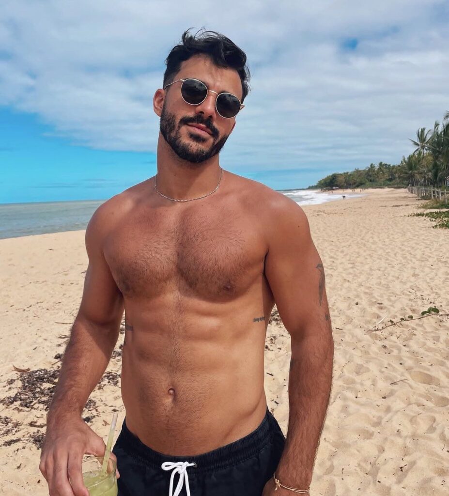 20250127 0440138748515158395661908 927x1024 2