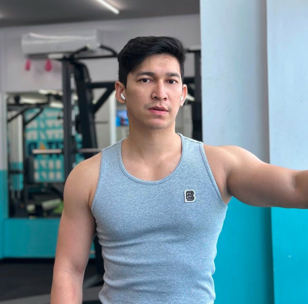 Videonya: Hendyk Prasetyo Menuangkan Sperma Dari Kontol Yang Belum Dipotong Usai Melakukan Masturbasi Dalam Bocoran Rekaman Seks Viral Di Vcs Hp 1 20250131 1012488141219857298113195 2