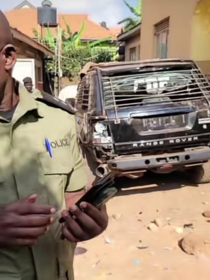 Video: Pallaso With His Gangs Attacked Alien Skin At His Fangon Forest Home 9 fb img 17358063922444544980352341920790 2