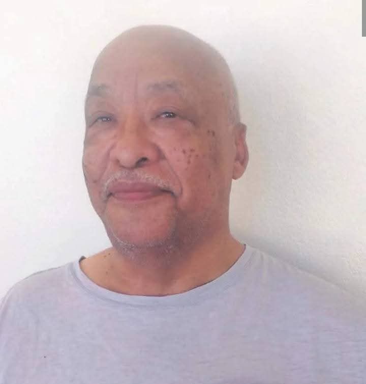 Photo: Journalist Confirmed John Carolissen Has Died After He Drank Tonic Water Which Expired In January 2023 4 fb img 17365808513932594647455798756958 2