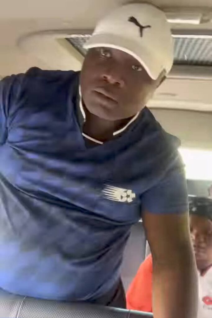 Video: Man Seen Trying To Beat A Woman In A Taxi As He Said He Will Kill The Dog In Mbizana: Misa Letekisi Ngibulale Lenja 1 fb img 1738312711891493270031661740687 683x1024 2