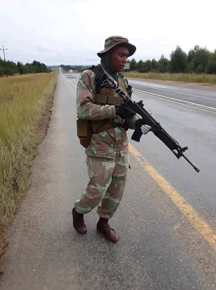 Photo: Journalist Confirmed Richard Chokwe Sabatane Is A Sandf Soldier Killed By M23 In Drc 1 fb img 17384816537812459150958734087097 2