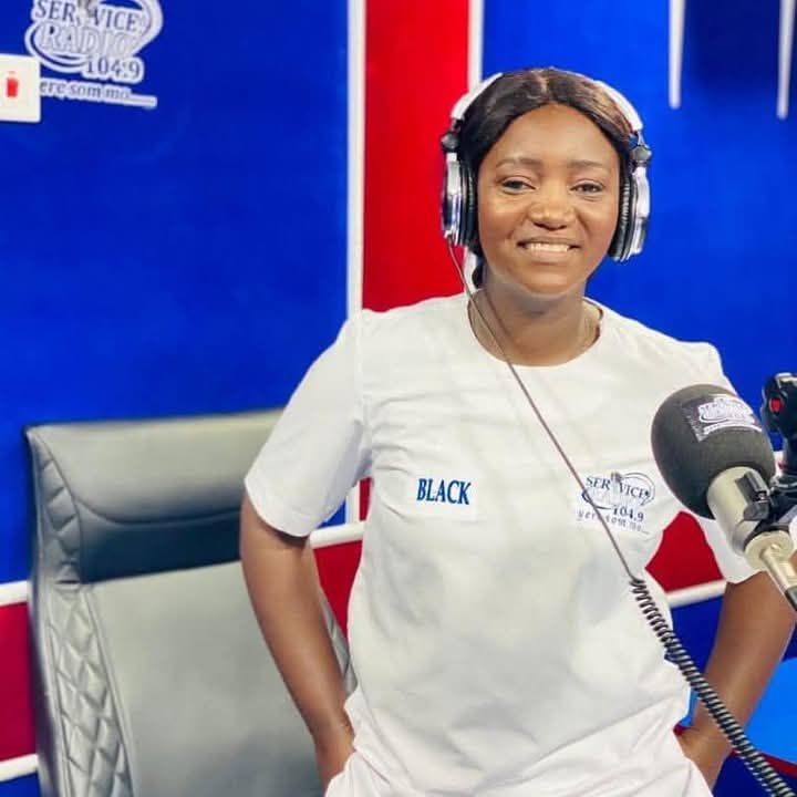 Video: Police Are Looking For Suspect, Akosua Black China, Who Killed Nana Pooley As She Threw A Big Stone At Him While Fighting In The Stadium 1 fb img 17387452306373401850664845469832 2