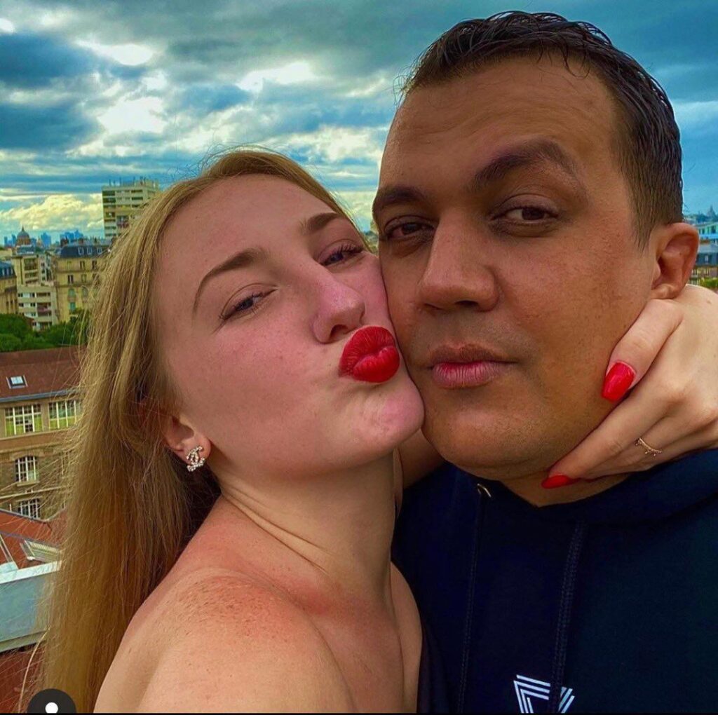 Photo: Julie Pospieszny Found Dead In Her Home In Corbeil-Essonnes After She Consumed A Lot Of Laughing Gas Due To Depression 1 20250308 1451143656933506210113896