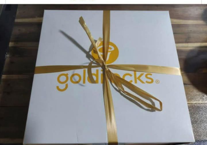 Photo: Women, Am-Am D. Cabase-Porras With Crisvy Ig, Called Out Goldilocks After They Refused To Write Happy 80Th Birthday Tatay Digong On Cakes To Celebrate Duterte Birthday 1 incollage 20250330 1152488898984613127603971427 2