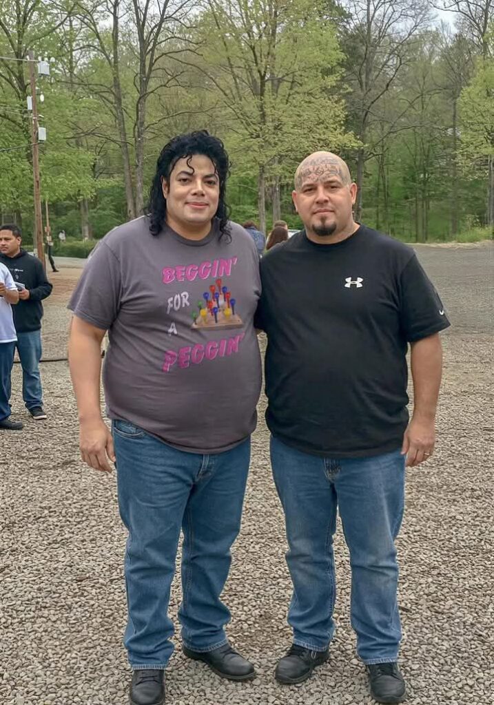 Photo: Hispanic Michael Jackson Looking Chubby Goes Viral With 'Begging For A Peggin' Shirt 1 fb img 1743834405603191491198185644671 717x1024 2