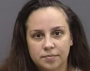 Video: Woman, Kristen Chibatto, Goes Viral After She Hit Emily Burr'S Head While Fighting At The Bus Stop 1 incollage 20250411 0827174068716989480995236155 300x237 2