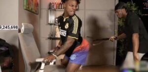 Video: Ksi Spanked Ishowspeed Butt With Belt During Live Stream 3 incollage 20250428 1253256484873137009547473187