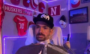 Photo: Man, Shon Greenfield, Has Passed Away In A Burning House While He Was On Ventilator 1 17505956095664807011067847338439 300x180 2