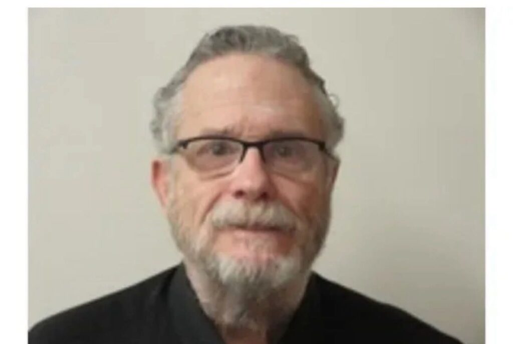 Video: Man, Emery Dee Garner, Found On So List After He Asked An Employee For 3 Bunk Beds For 36 Kids In Forth Worth 1 incollage 20250720 2106316598588070966935993055 1024x688 2