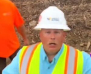 Video: Michael Buckner Identified As Wright Brothers Construction Worker Who Slammed The Door In Dog Face While Talking To A Truck Driver In Clyde 1 incollage 20250729 0925386314363576994044777136 300x243 2