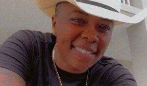 Video: Stud, Tashala Dangel Geyer, Stuns Facebook Users Without Clothes 1 incollage 20250811 1411272714728112025429199221 300x177 2